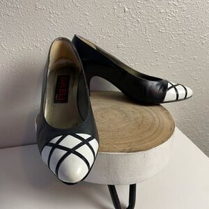 Van Eli East Black And White Leather Heels Size 6.5 M EUC